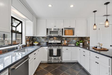 1424 Sierra Drive Petaluma CA 94954