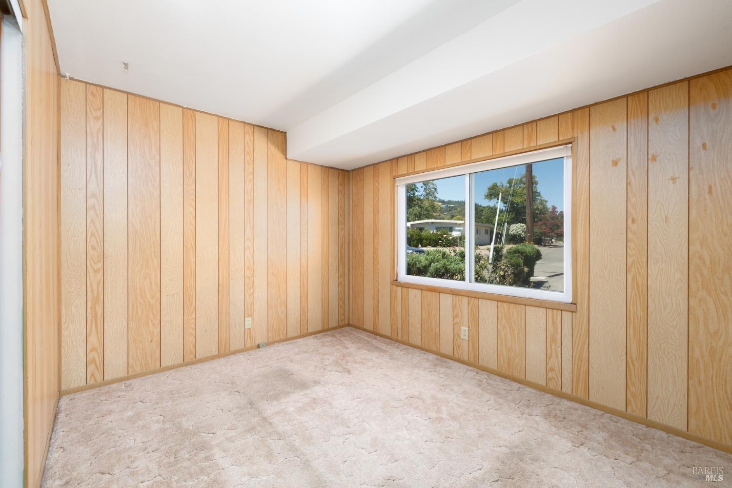 517 Antonio Street Cloverdale CA 95425
