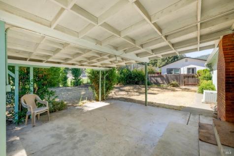 517 Antonio Street Cloverdale CA 95425