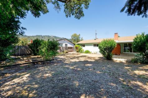 517 Antonio Street Cloverdale CA 95425