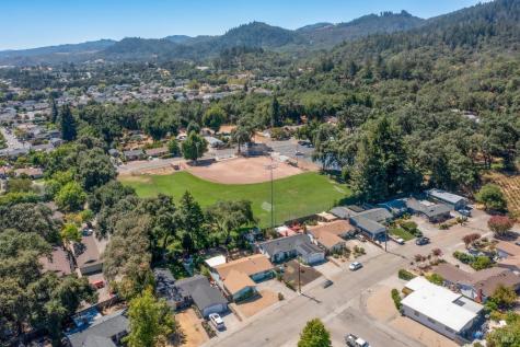 517 Antonio Street Cloverdale CA 95425