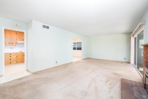 517 Antonio Street Cloverdale CA 95425