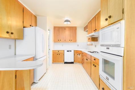517 Antonio Street Cloverdale CA 95425