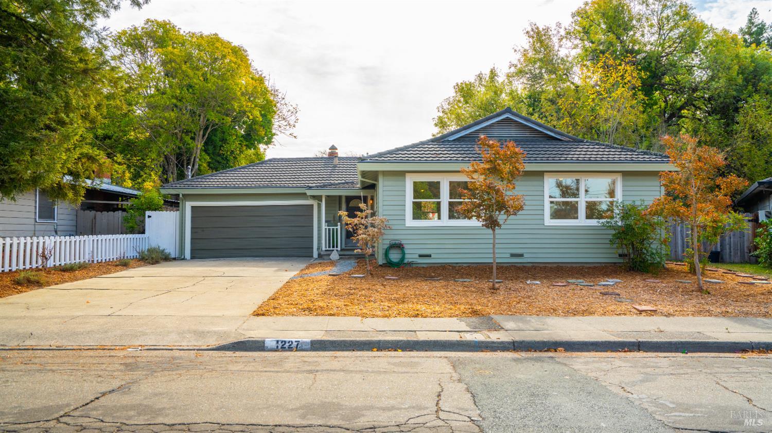 1227 Wyoming Drive Santa Rosa CA 95405