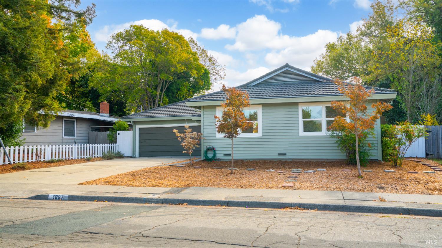 1227 Wyoming Drive Santa Rosa CA 95405