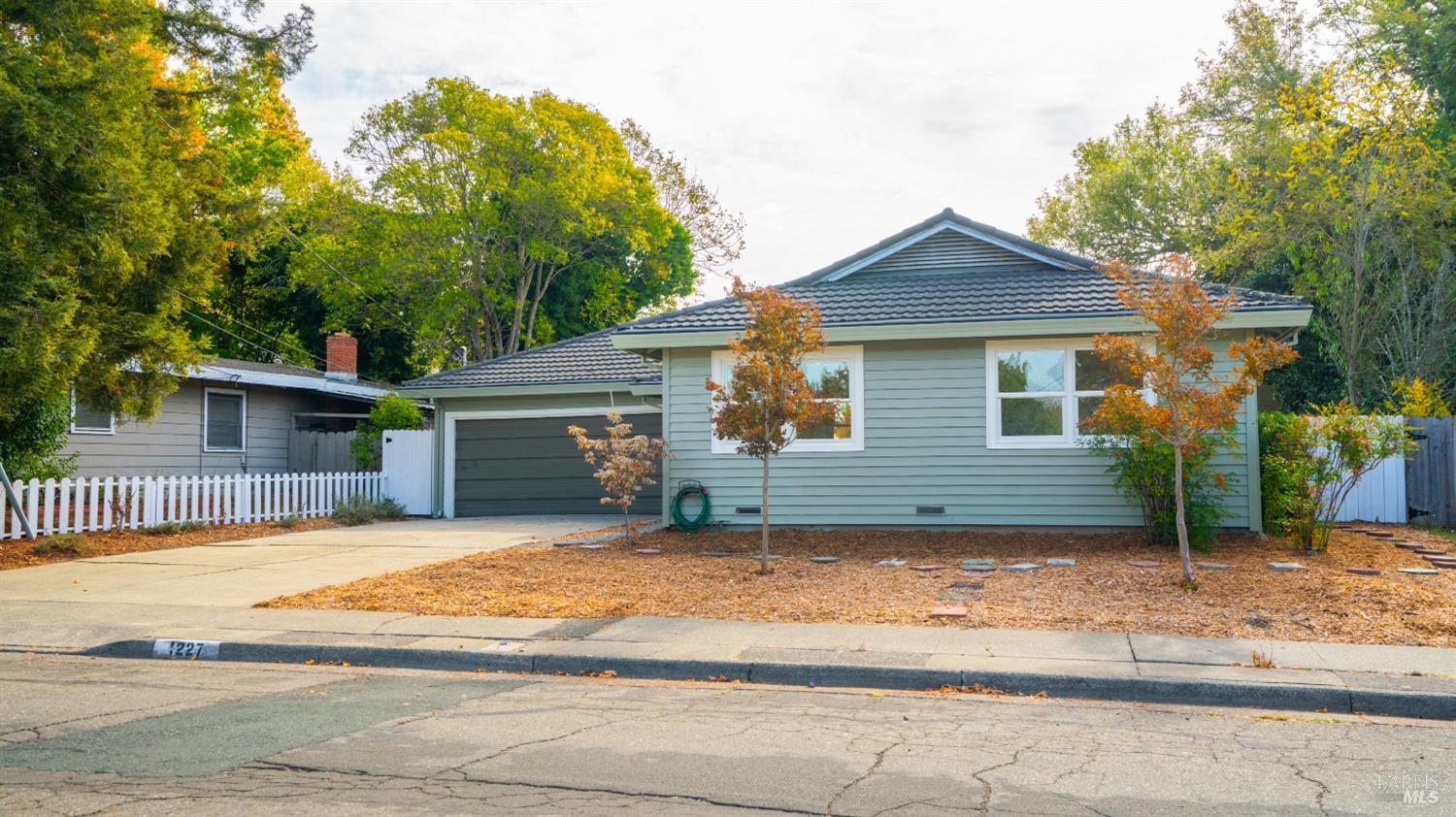 1227 Wyoming Drive Santa Rosa CA 95405