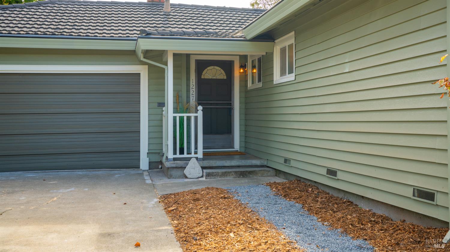 1227 Wyoming Drive Santa Rosa CA 95405