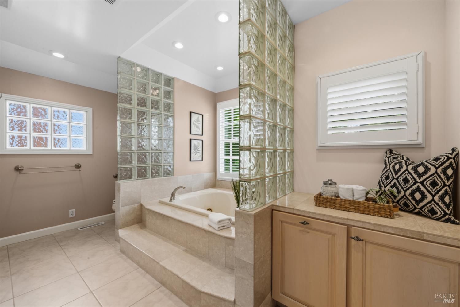852 2nd Street E Sonoma CA 95476