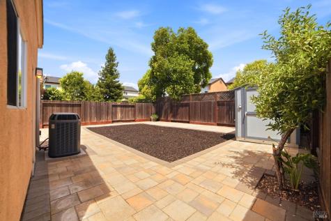 2427 Bramble Way Santa Rosa CA 95403