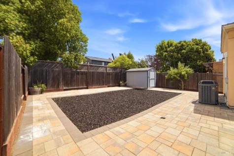 2427 Bramble Way Santa Rosa CA 95403