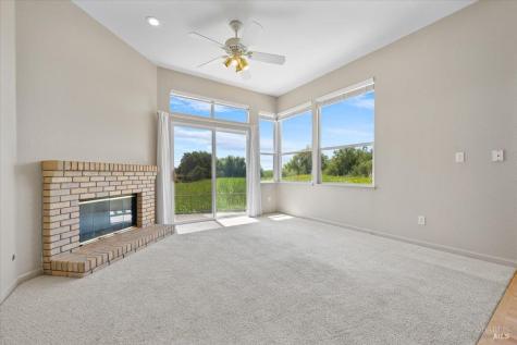 15 Vintage Court Petaluma CA 94954