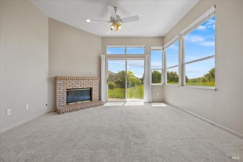 15 Vintage Court Petaluma CA 94954