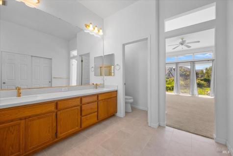 15 Vintage Court Petaluma CA 94954