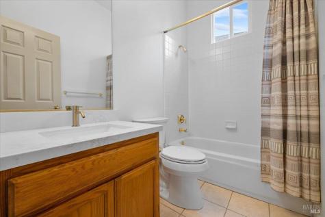 15 Vintage Court Petaluma CA 94954