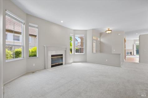 15 Vintage Court Petaluma CA 94954
