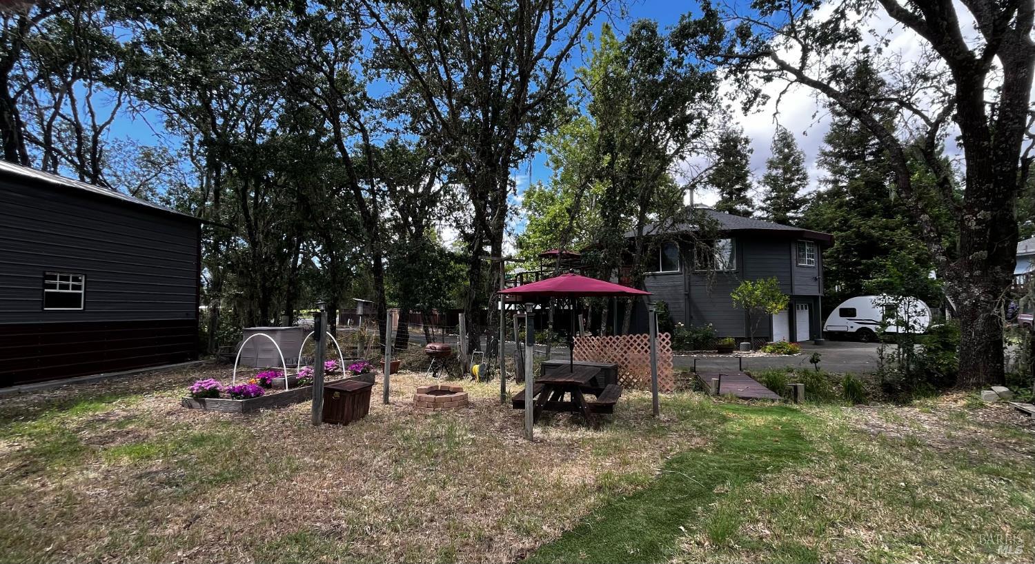 13885 Mountain House Road Hopland CA 95449
