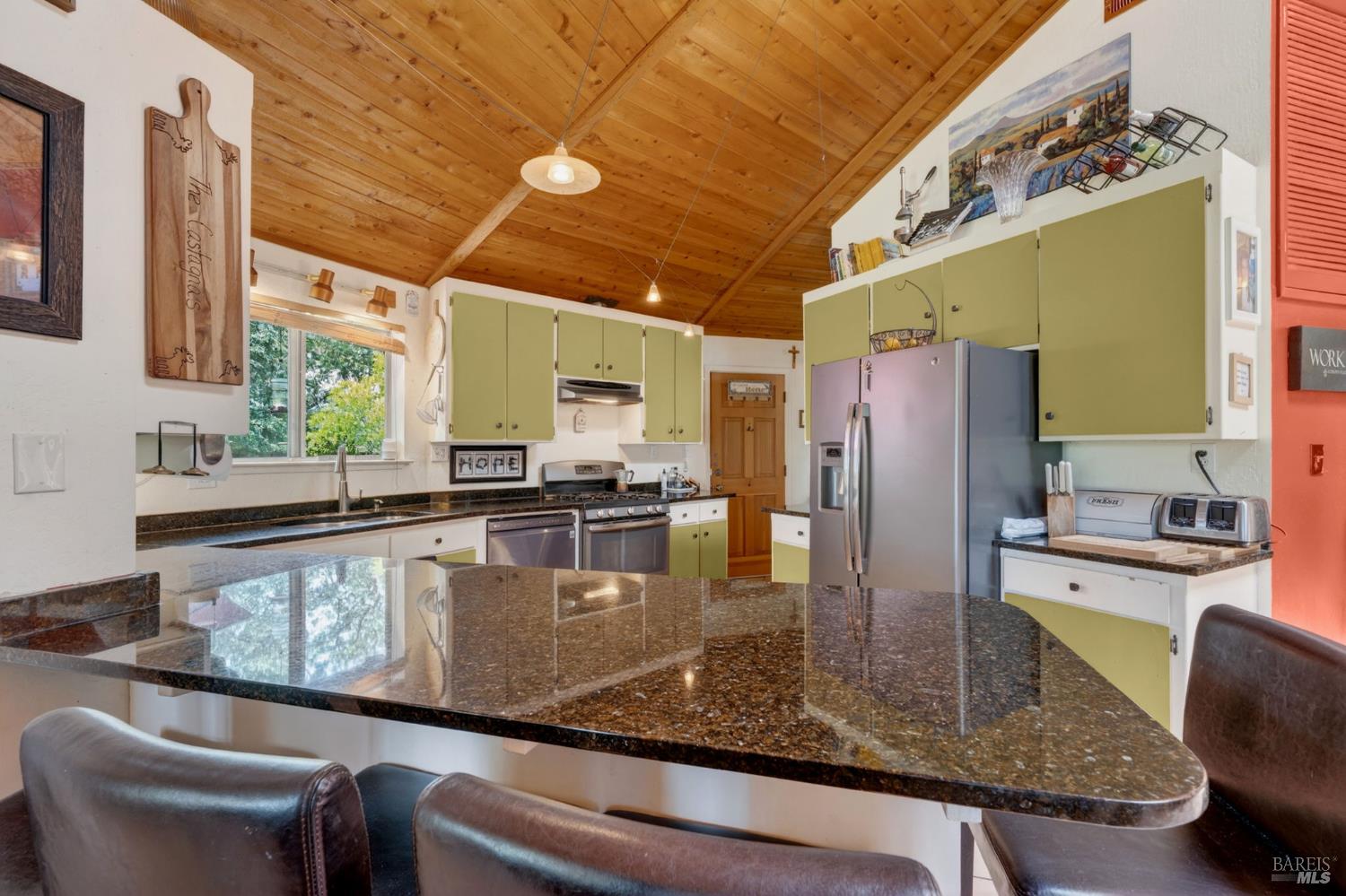 13885 Mountain House Road Hopland CA 95449