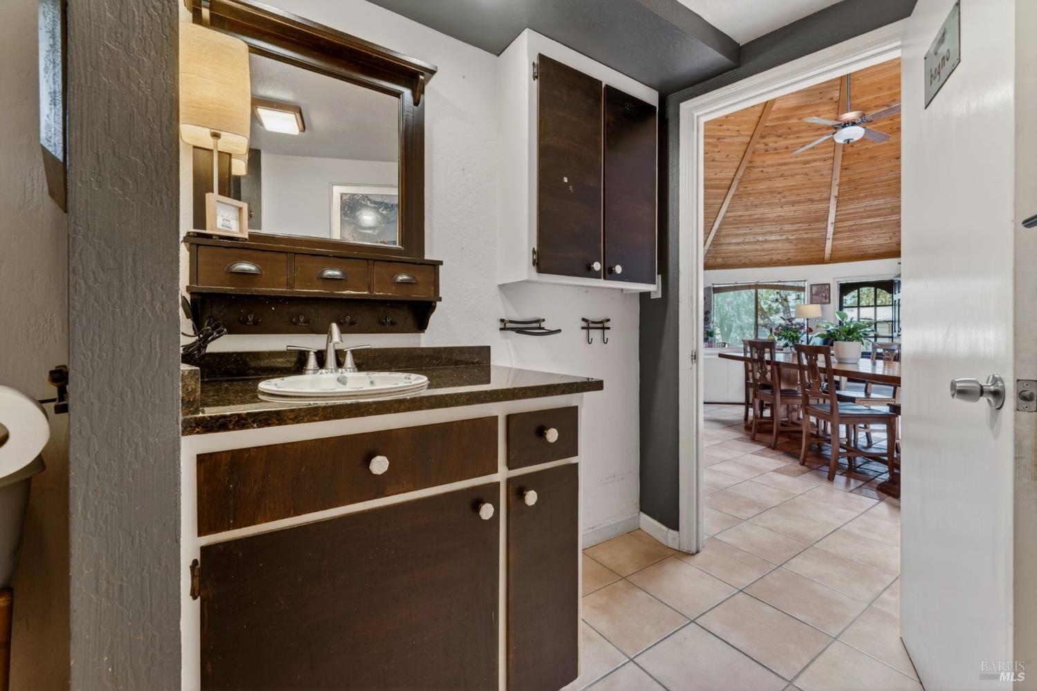 13885 Mountain House Road Hopland CA 95449
