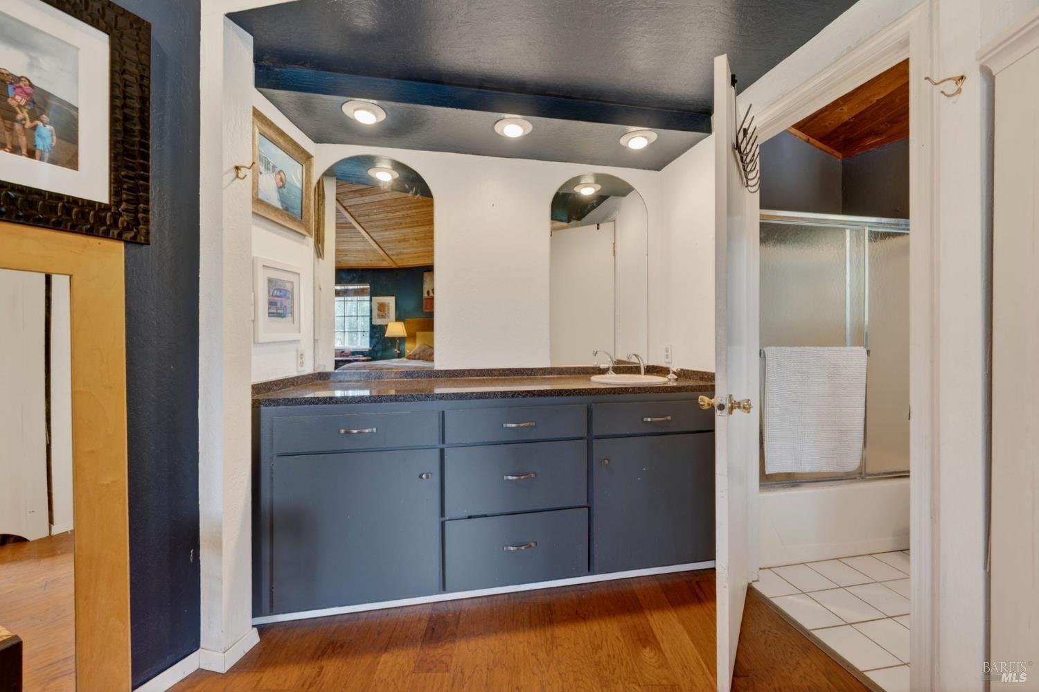 13885 Mountain House Road Hopland CA 95449
