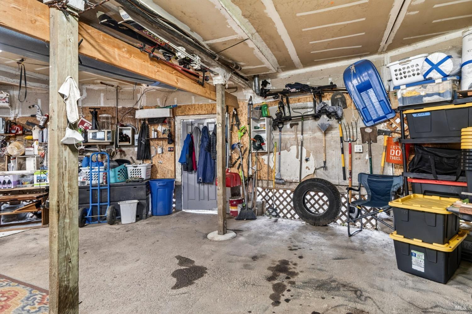 13885 Mountain House Road Hopland CA 95449