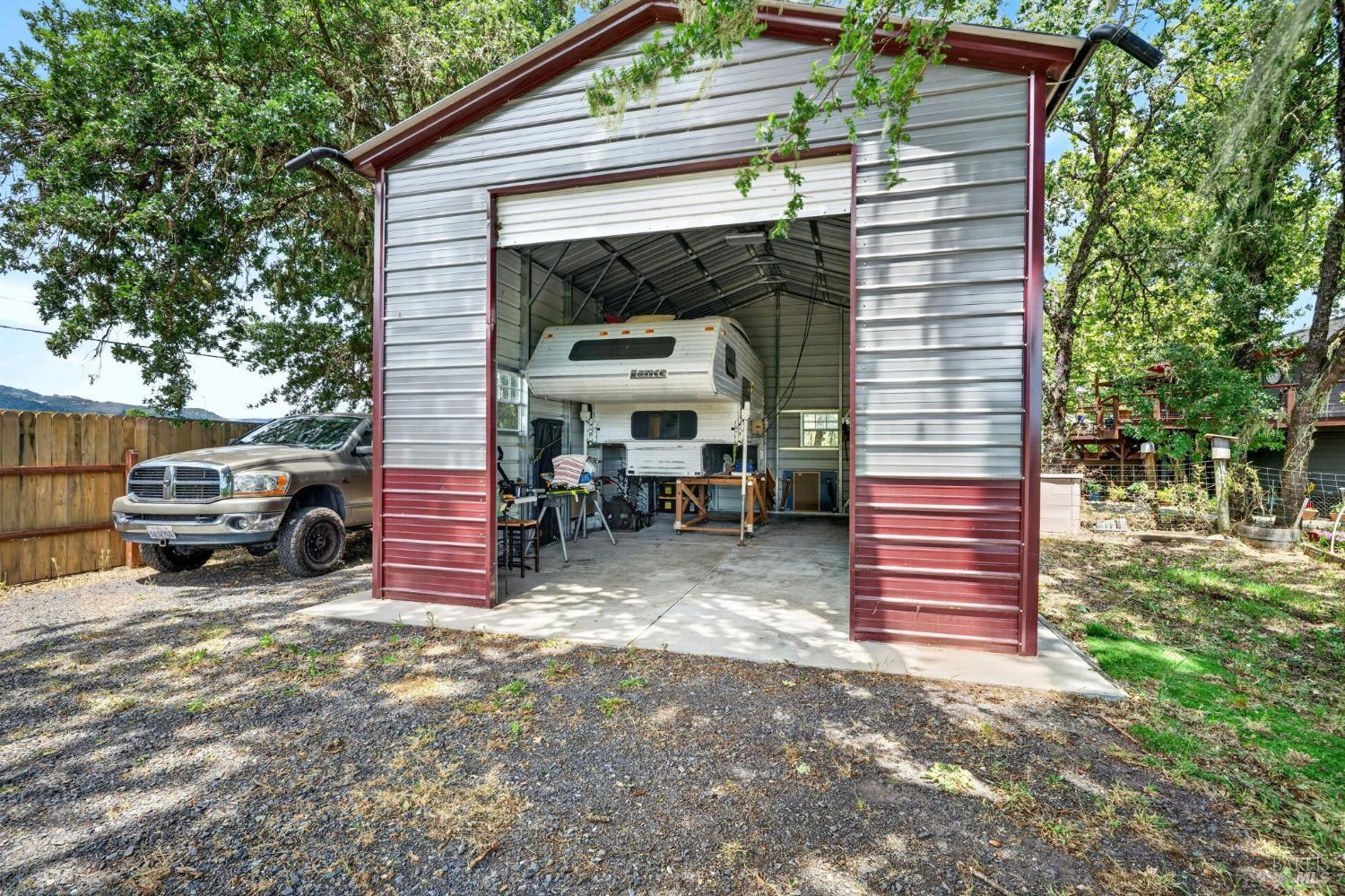 13885 Mountain House Road Hopland CA 95449