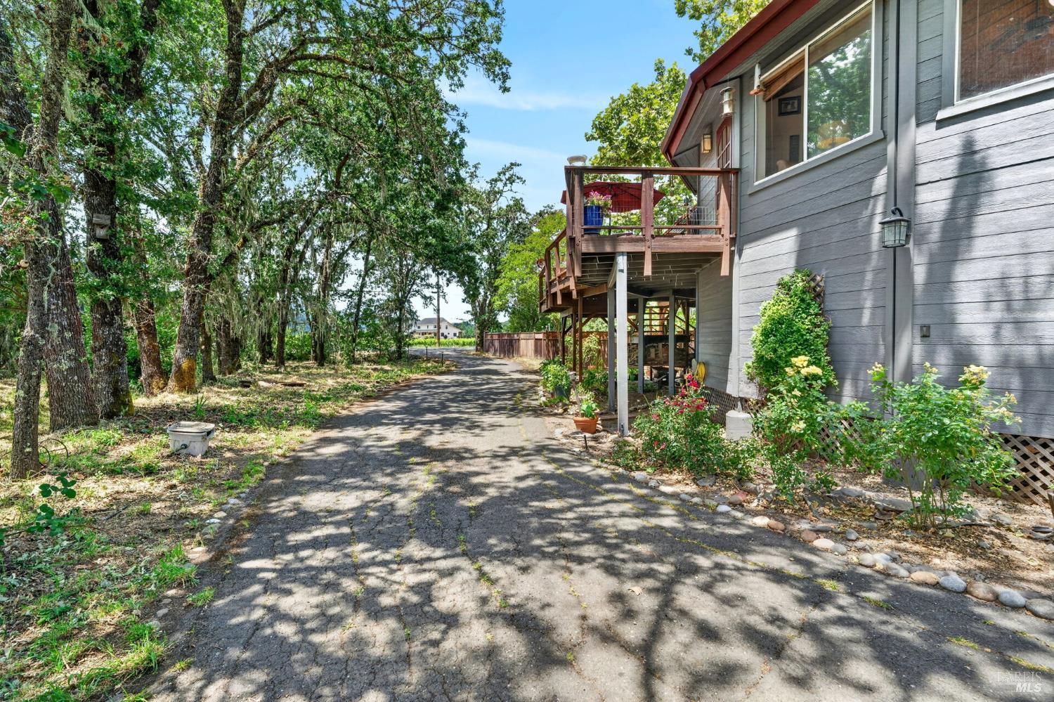 13885 Mountain House Road Hopland CA 95449