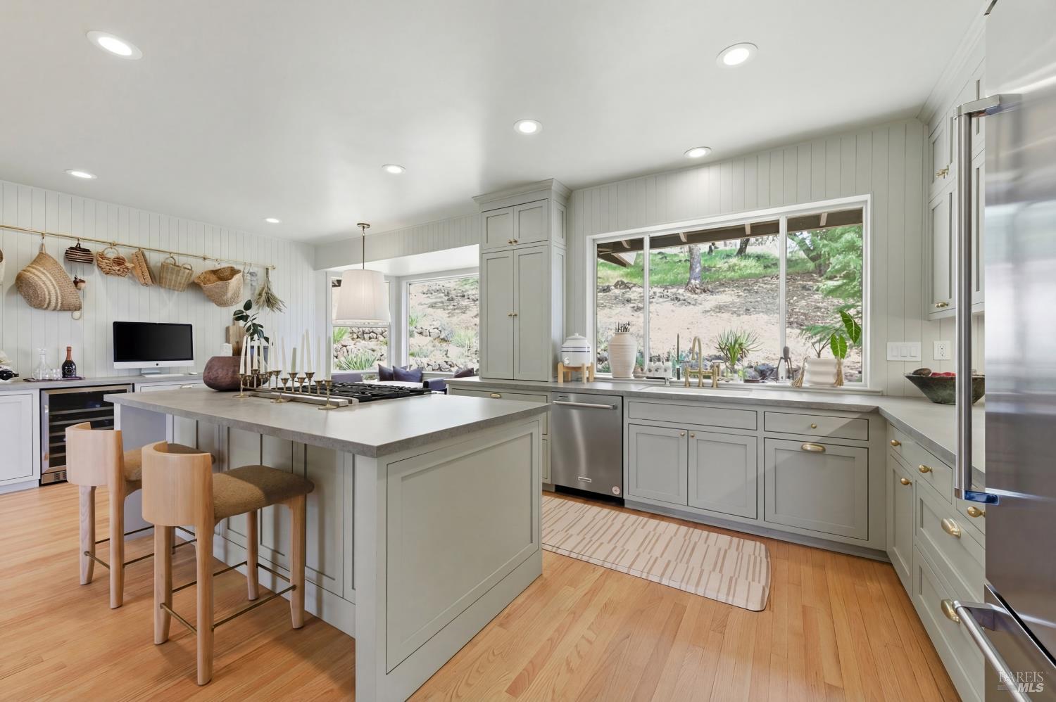 535 Westgate Drive Napa CA 94558