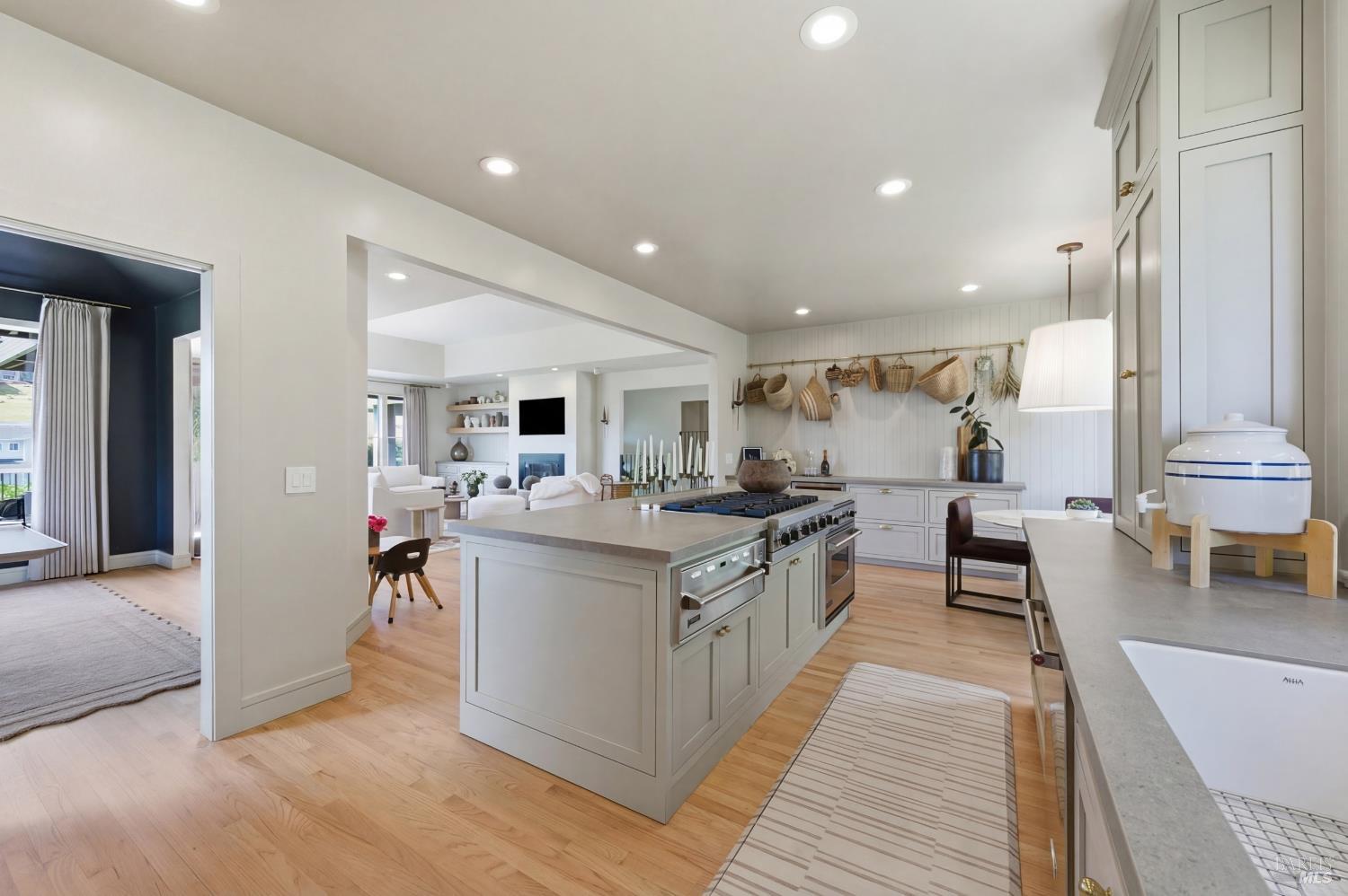 535 Westgate Drive Napa CA 94558