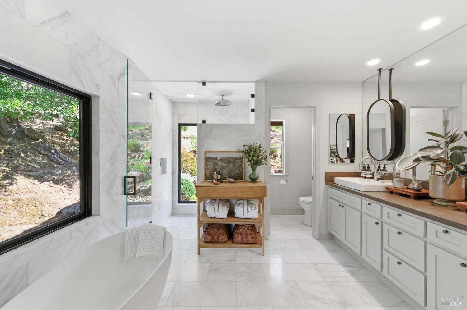 535 Westgate Drive Napa CA 94558