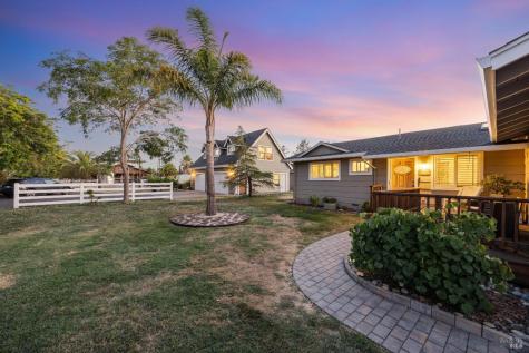 1073 Ludwig Avenue Santa Rosa CA 95407