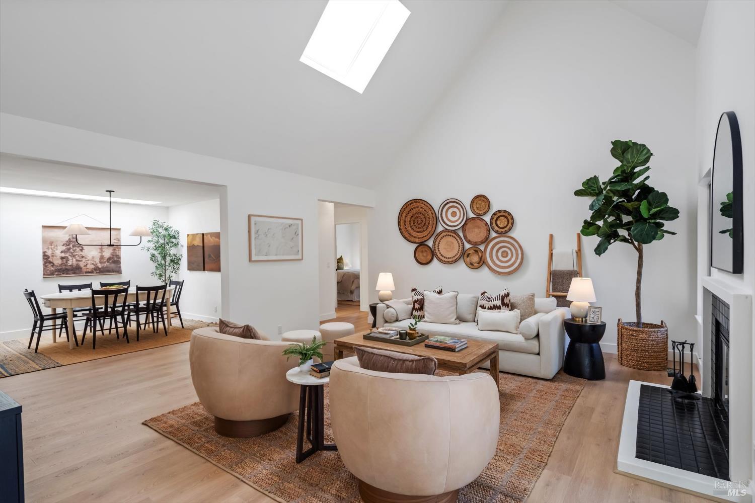 21246 Via Colombard Sonoma CA 95476