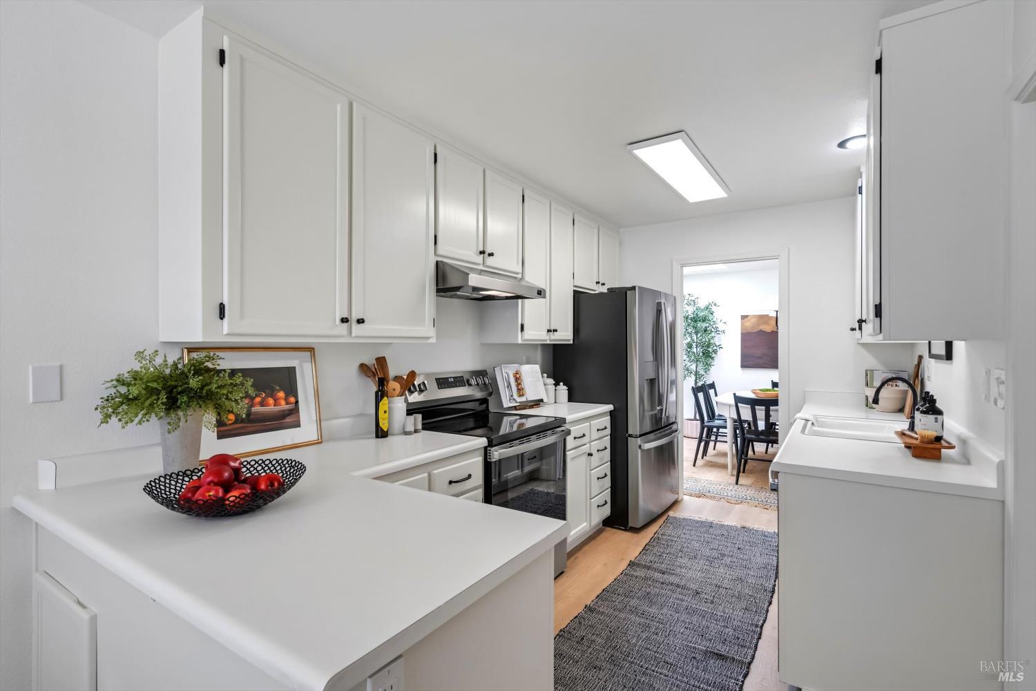 21246 Via Colombard Sonoma CA 95476
