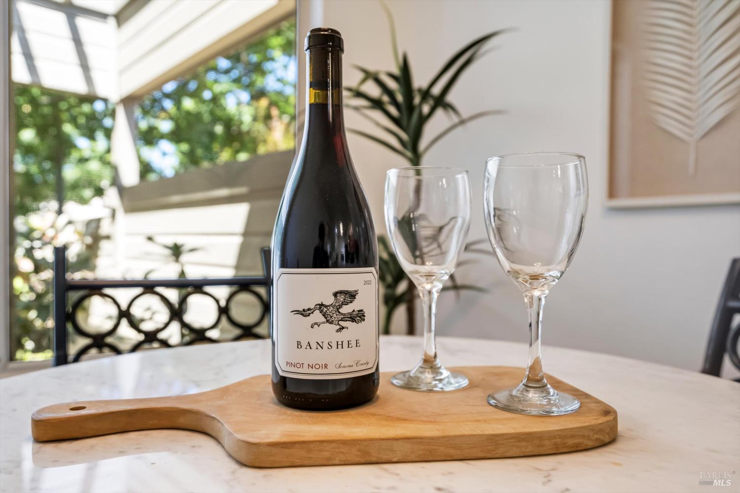 21246 Via Colombard Sonoma CA 95476