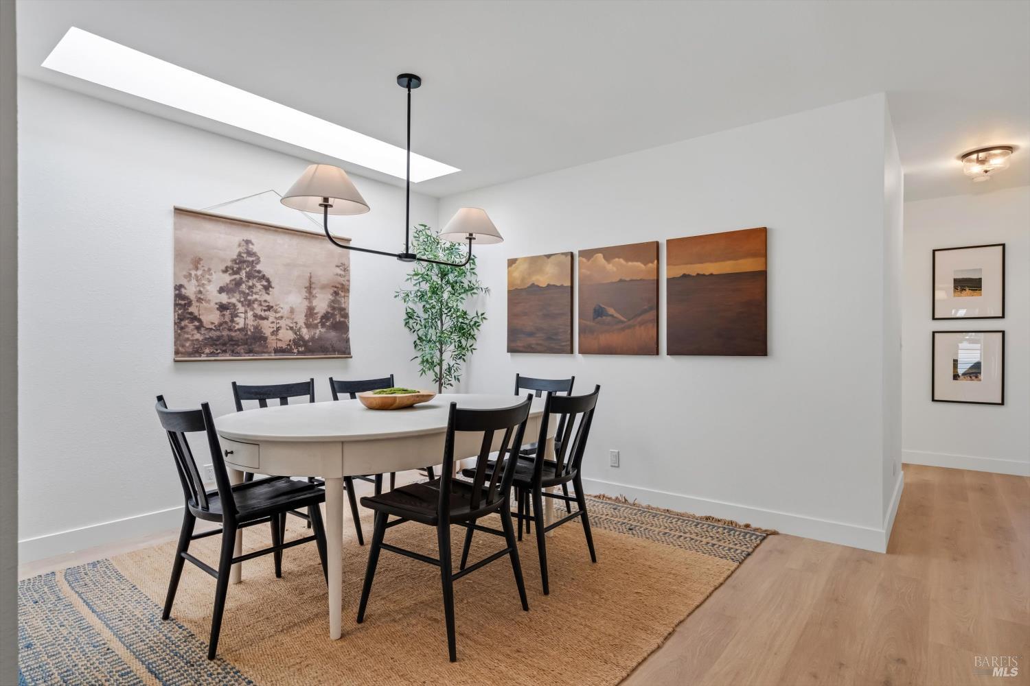21246 Via Colombard Sonoma CA 95476