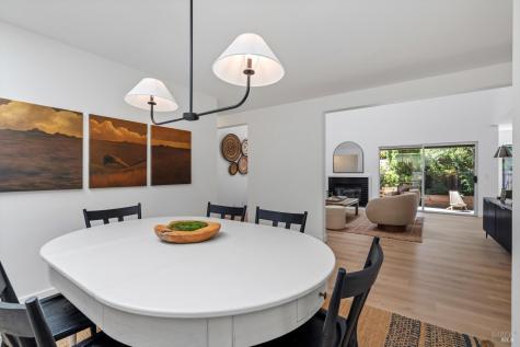 21246 Via Colombard Sonoma CA 95476