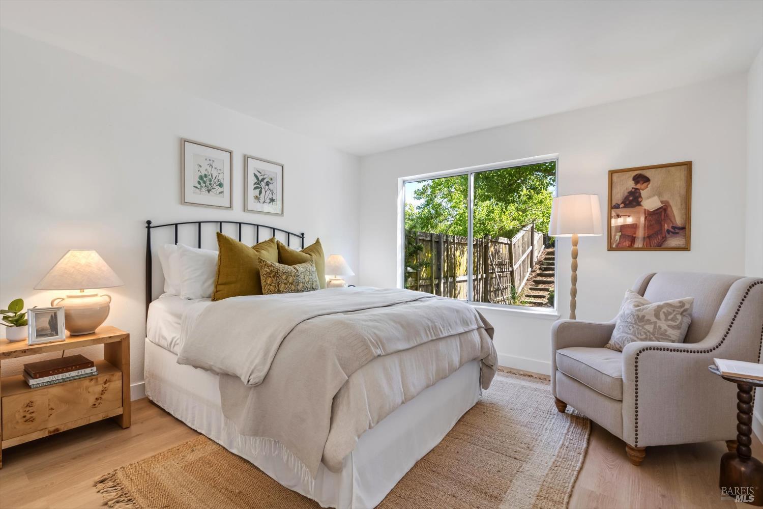 21246 Via Colombard Sonoma CA 95476