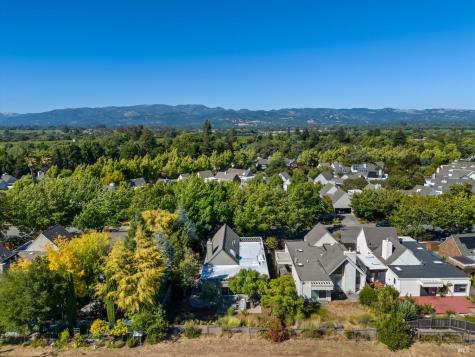 21246 Via Colombard Sonoma CA 95476