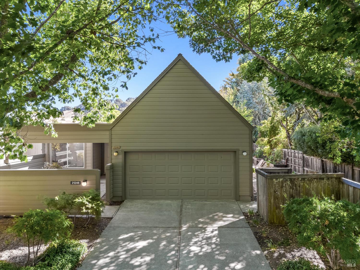 21246 Via Colombard Sonoma CA 95476