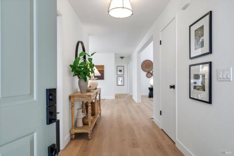 21246 Via Colombard Sonoma CA 95476