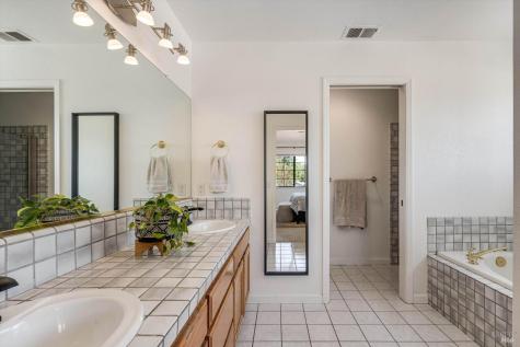 43 Anthony Court Windsor CA 95492