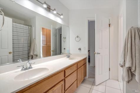43 Anthony Court Windsor CA 95492
