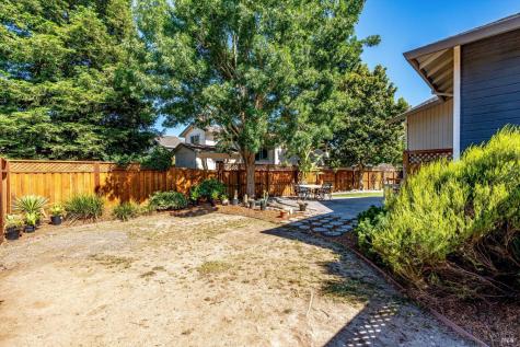 43 Anthony Court Windsor CA 95492
