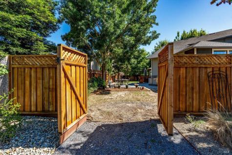 43 Anthony Court Windsor CA 95492