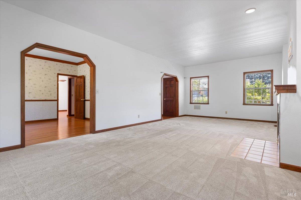 7420 Woodland Avenue Sebastopol CA 95472