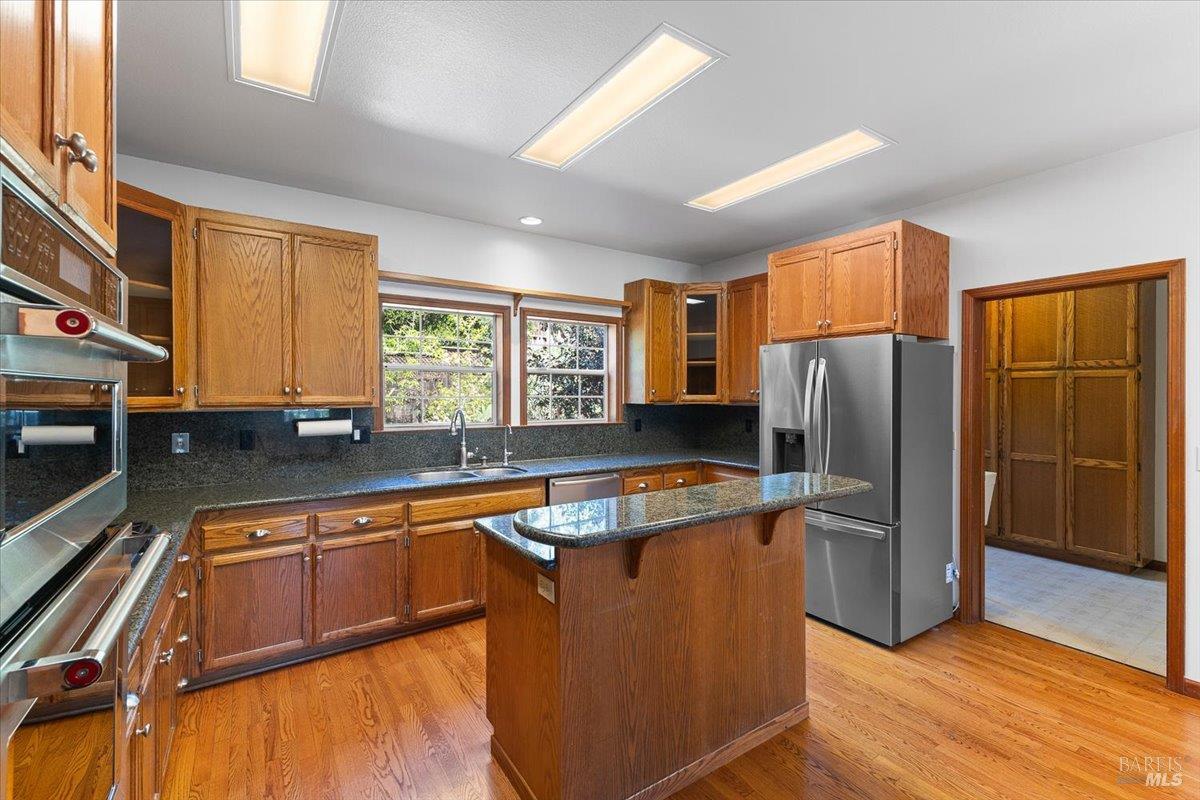 7420 Woodland Avenue Sebastopol CA 95472