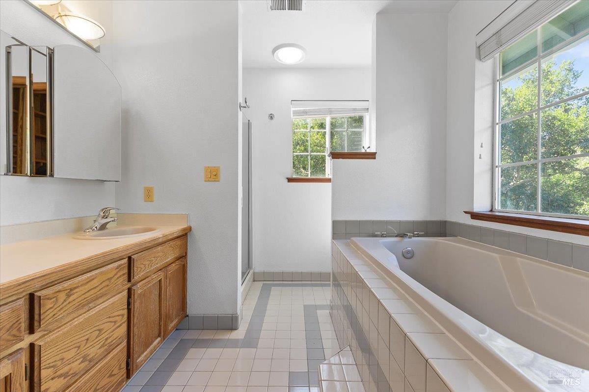7420 Woodland Avenue Sebastopol CA 95472