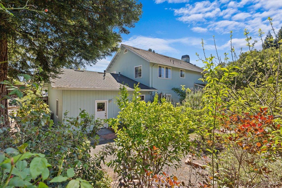 7420 Woodland Avenue Sebastopol CA 95472