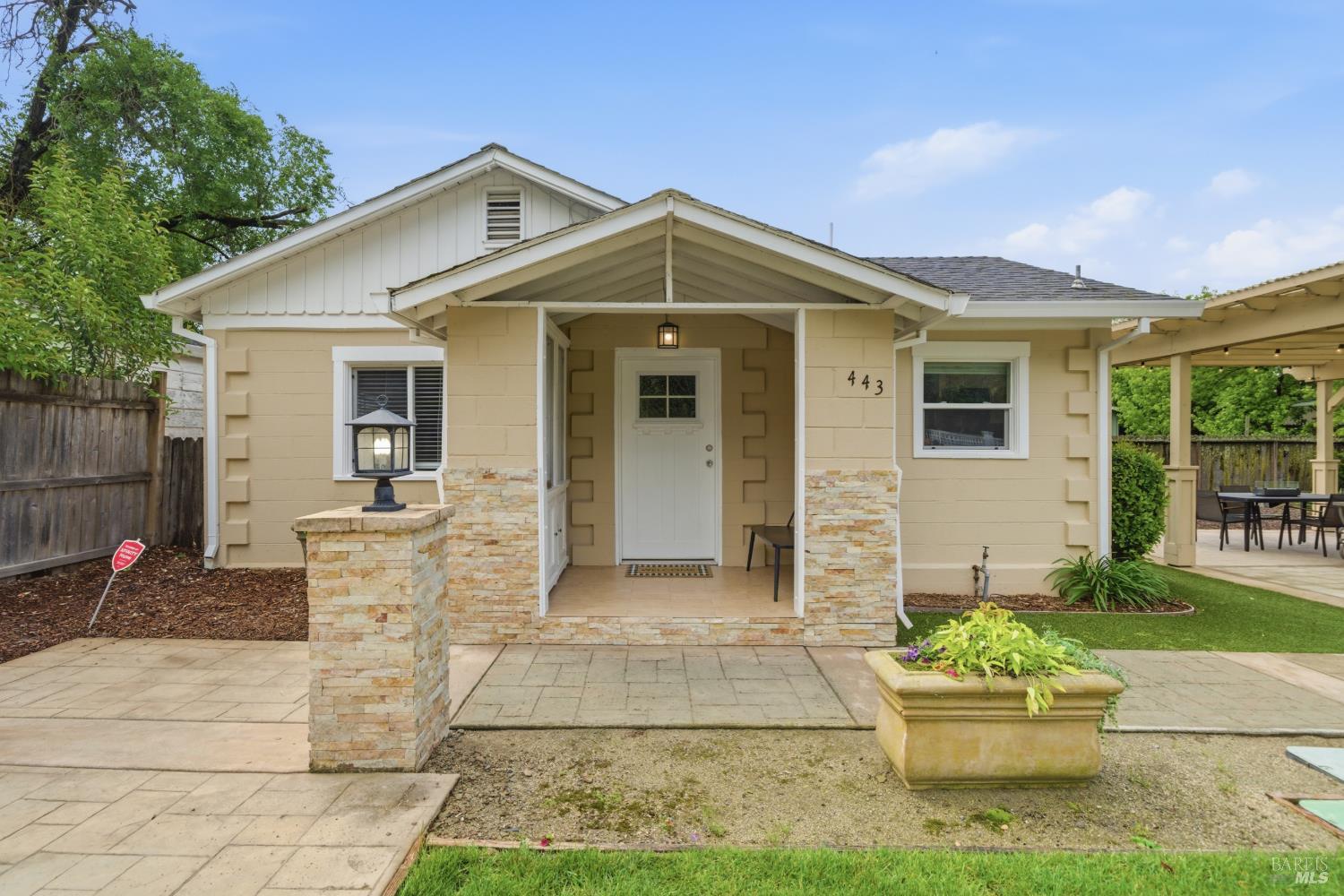443 W Spain Street Sonoma CA 95476