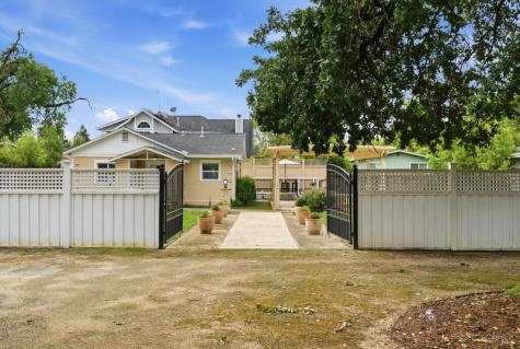 443 W Spain Street Sonoma CA 95476