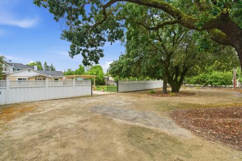 443 W Spain Street Sonoma CA 95476